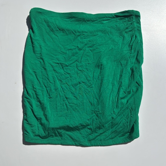 NAKED WARDROBE Scoop Waist Miniskirt in Kelly Green - Picture 4 of 4